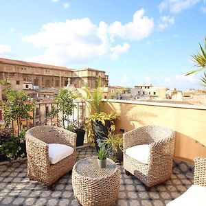 Pànto - Rooftop boutique rooms